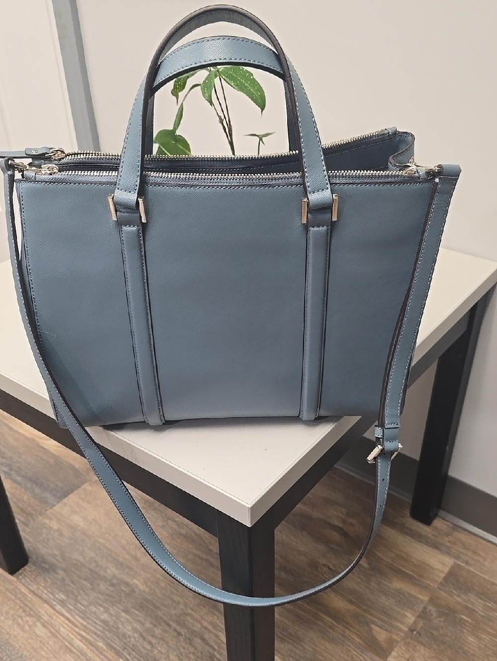 KATE SPADE Classic Structured Women’s Tote Bag in Light Blue Very Unique Color.